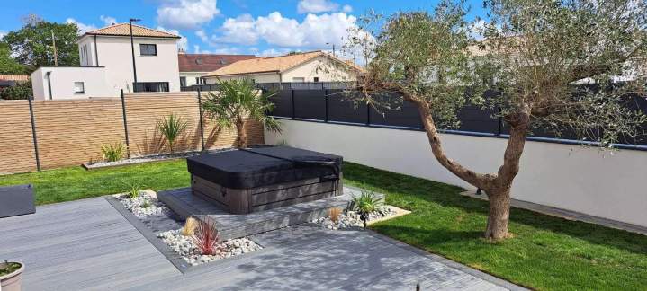 Messenger creation 58C28116 4678 44ED 9AA5 F4C77428114B